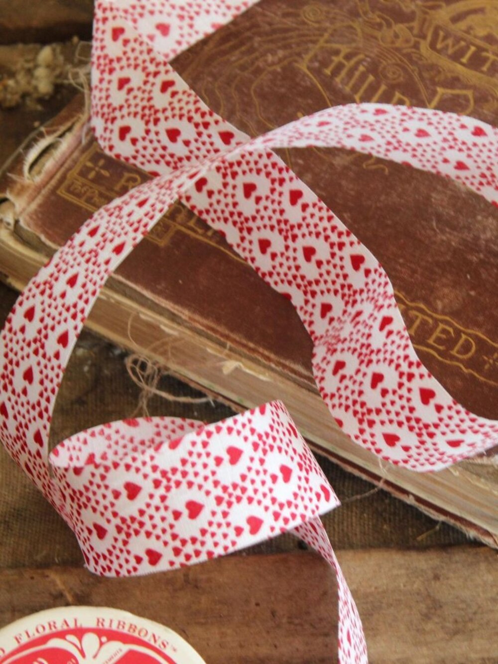 Vintage 1980s 1990s Offray Heart Ribbon Trim, 1 .5 Inch Wide 47" long - Picture 6 of 10